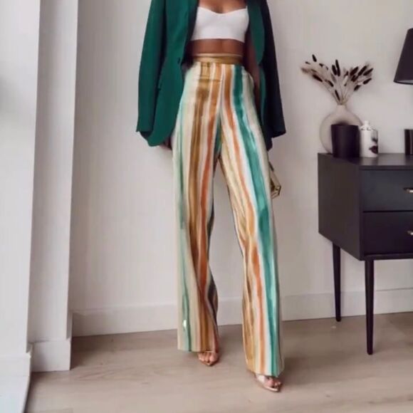 Zara STRIPED PRINT STRAIGHT CUT PANTS
MULTICOLORED - Picture 3 of 6